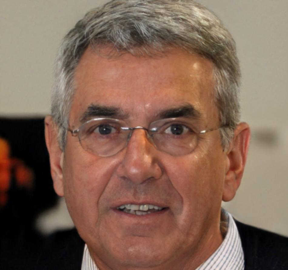 Kursleiter Hendrik Malbert bei der Gruppenbesprechung